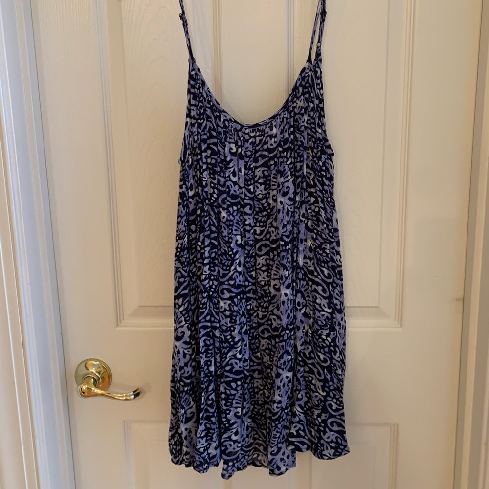 Blue patterned crepe flowy mini dress